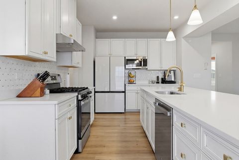 Tiny photo for 306 Atkinson Drive, Sugar Grove, IL 60554 (MLS # 12578858)