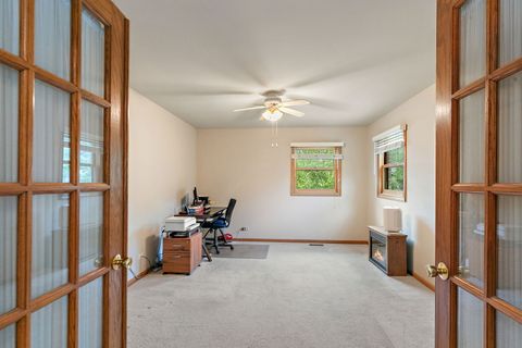 Tiny photo for 17 Garden Crescent Court #17, Elgin, IL 60123 (MLS # 12712062)