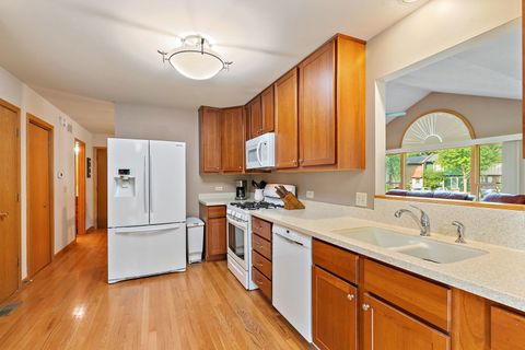 Tiny photo for 17 Garden Crescent Court #17, Elgin, IL 60123 (MLS # 12712062)