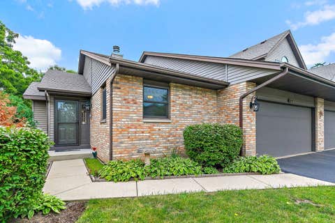 Photo of 17 Garden Crescent Court #17, Elgin, IL 60123 (MLS # 12712062)