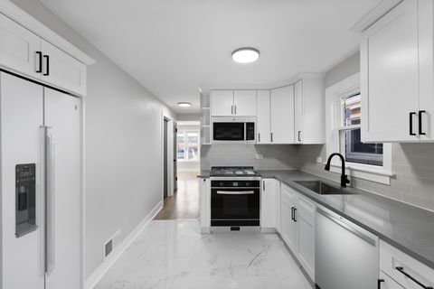 Tiny photo for 2964 W Columbus Avenue, Chicago, IL 60652 (MLS # 12574065)