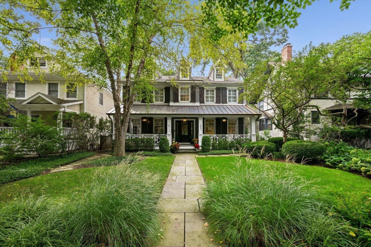 223 9th Street