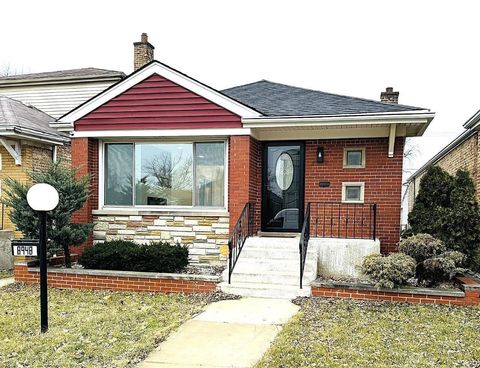 8948 S Crandon Avenue Chicago IL 60617