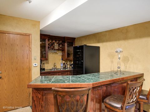 Tiny photo for 9716 S Kingsbury Court, Palos Hills, IL 60465 (MLS # 12601190)