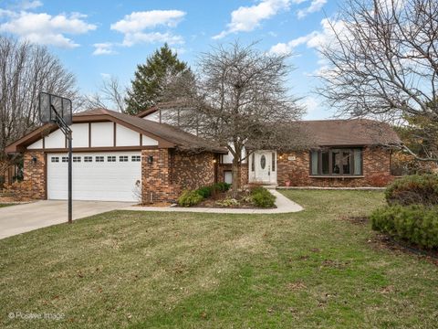Tiny photo for 9716 S Kingsbury Court, Palos Hills, IL 60465 (MLS # 12601190)