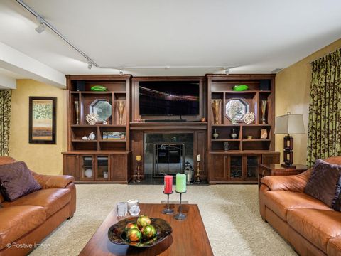 Tiny photo for 9716 S Kingsbury Court, Palos Hills, IL 60465 (MLS # 12601190)