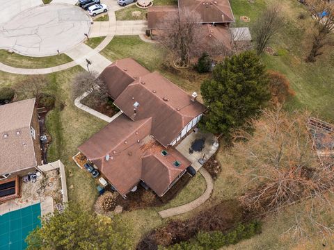 Tiny photo for 9716 S Kingsbury Court, Palos Hills, IL 60465 (MLS # 12601190)