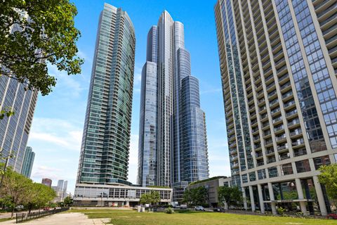 Photo of 1211 S Prairie Avenue #3205, Chicago, IL 60605 (MLS # 12701392)