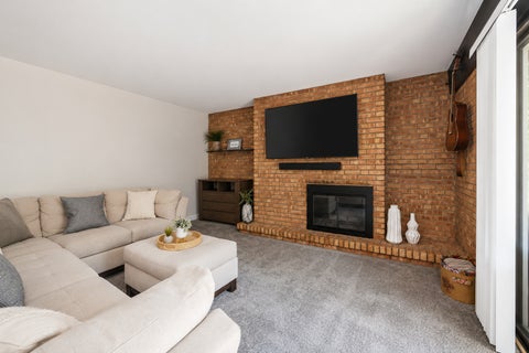 Tiny photo for 1607 Maple Terrace #2C, Lisle, IL 60532 (MLS # 12698409)