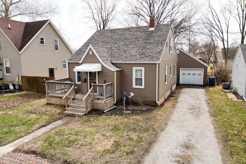 Photo of 126 W Lowell Avenue, Pontiac, IL 61764 (MLS # 12584349)