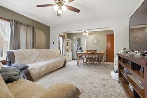 Tiny photo for 126 W Lowell Avenue, Pontiac, IL 61764 (MLS # 12584349)