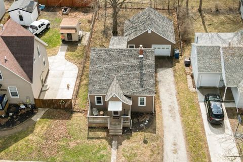 Tiny photo for 126 W Lowell Avenue, Pontiac, IL 61764 (MLS # 12584349)