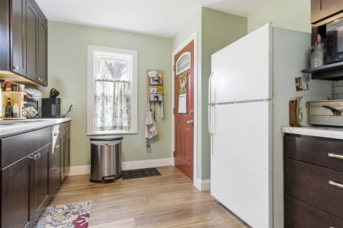 Tiny photo for 126 W Lowell Avenue, Pontiac, IL 61764 (MLS # 12584349)