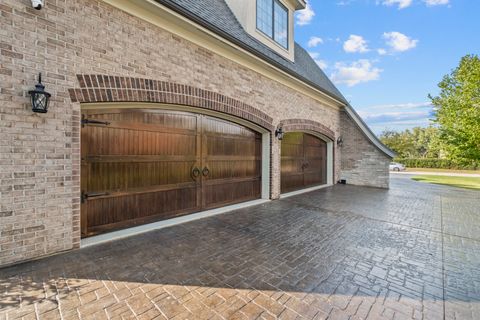 Tiny photo for 17W033 87th Street, Willowbrook, IL 60527 (MLS # 12485556)