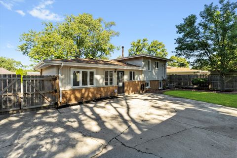 Tiny photo for 325 Indiana Street, Park Forest, IL 60466 (MLS # 12514540)