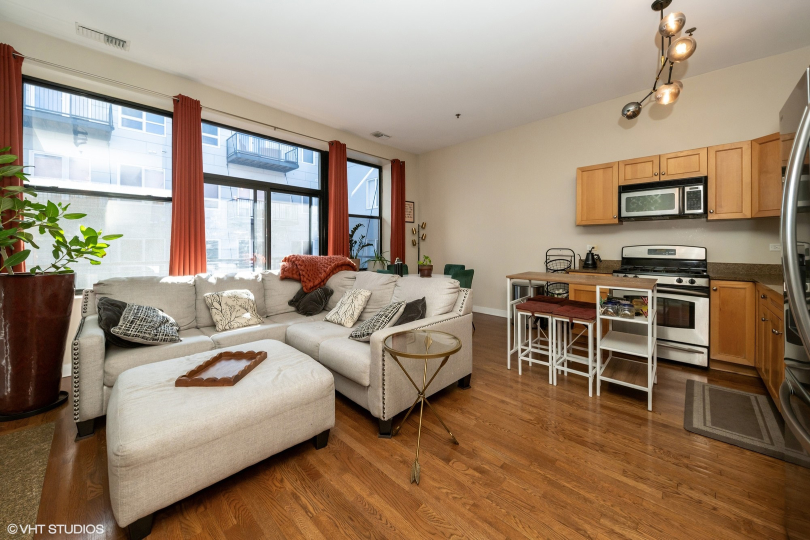 1 S Leavitt Street 306