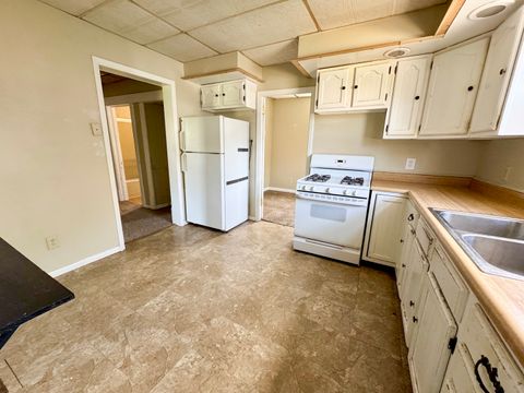 Tiny photo for 204 Penn Street, Streator, IL 61364 (MLS # 12600537)