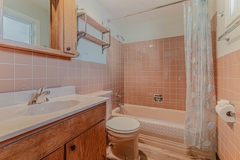 Tiny photo for 818 S Villa Avenue, Villa Park, IL 60181 (MLS # 12487230)