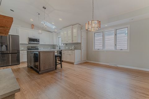 Tiny photo for 818 S Villa Avenue, Villa Park, IL 60181 (MLS # 12487230)