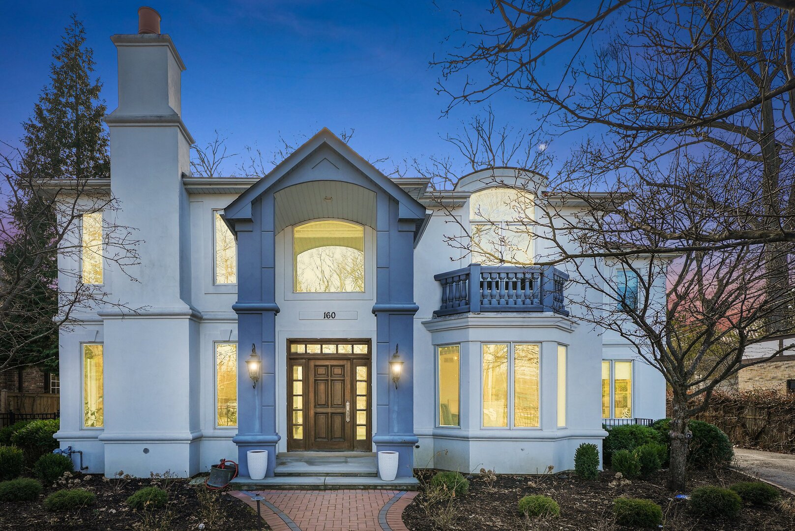 160 LINDEN Avenue