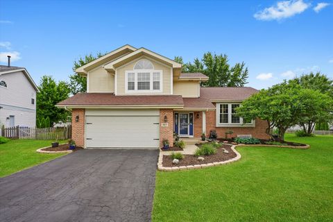 Tiny photo for 167 Forestview Court, Aurora, IL 60502 (MLS # 12513737)
