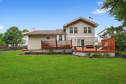 Tiny photo for 167 Forestview Court, Aurora, IL 60502 (MLS # 12513737)