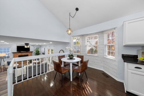 Tiny photo for 167 Forestview Court, Aurora, IL 60502 (MLS # 12513737)