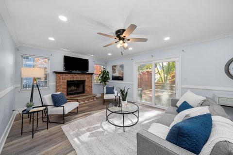 Tiny photo for 167 Forestview Court, Aurora, IL 60502 (MLS # 12513737)