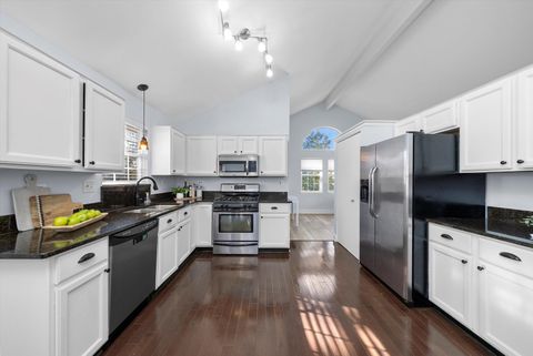 Tiny photo for 167 Forestview Court, Aurora, IL 60502 (MLS # 12513737)