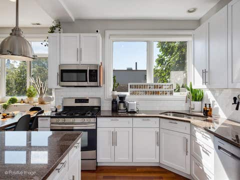 Tiny photo for 1950 N HONORE Street #3, Chicago, IL 60622 (MLS # 12704280)