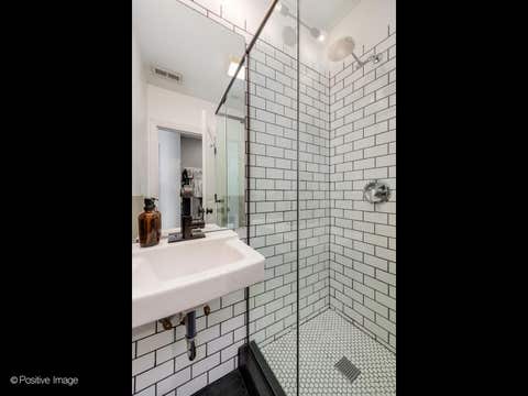 Tiny photo for 1950 N HONORE Street #3, Chicago, IL 60622 (MLS # 12704280)
