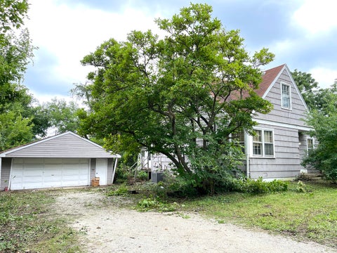 Tiny photo for 141 Plainfield Road, Darien, IL 60561 (MLS # 12726561)