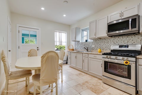 Tiny photo for 3405 Cuyler Avenue, Berwyn, IL 60402 (MLS # 12704311)