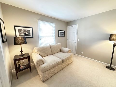 Tiny photo for 823 Columbia Circle, North Aurora, IL 60542 (MLS # 12598143)