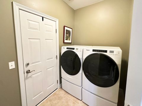 Tiny photo for 823 Columbia Circle, North Aurora, IL 60542 (MLS # 12598143)