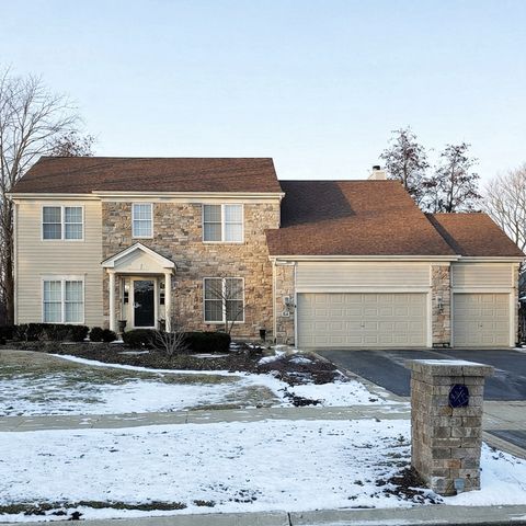 Photo of 823 Columbia Circle, North Aurora, IL 60542 (MLS # 12598143)