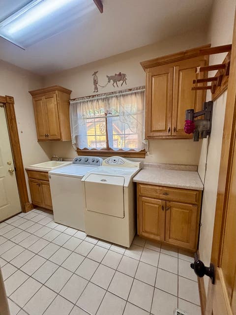 Tiny photo for 936 Hammerschmidt Avenue, Lombard, IL 60148 (MLS # 12739347)