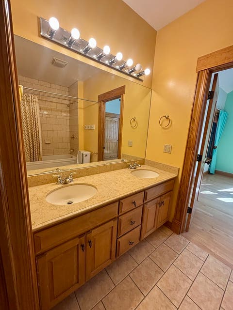 Tiny photo for 936 Hammerschmidt Avenue, Lombard, IL 60148 (MLS # 12739347)