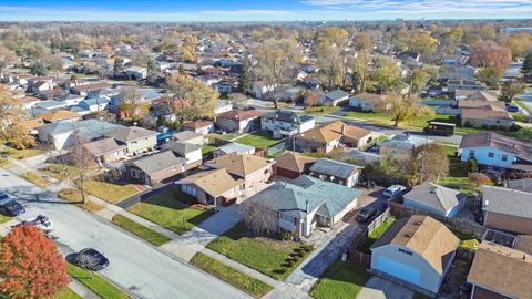 A home in Oak Forest