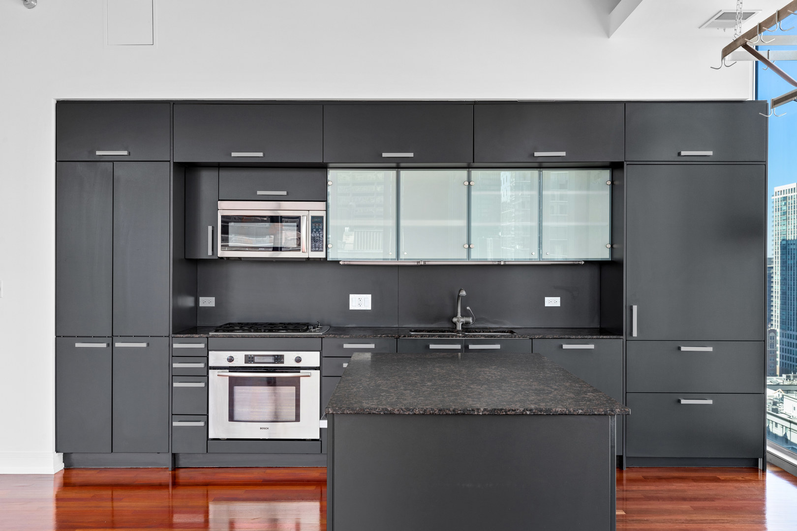 550 N Saint Clair Street 2301