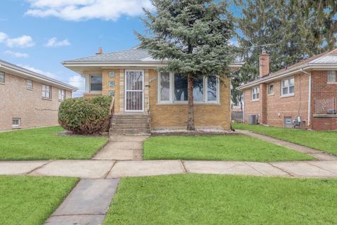 A home in Calumet Park