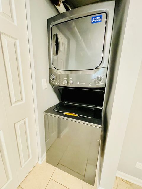 Tiny photo for 2300 W Granville Avenue #G, Chicago, IL 60659 (MLS # 12594729)