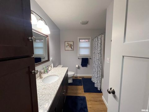 Tiny photo for 895 LAKESHORE Drive N, Goreville, IL 62939 (MLS # EB460540)