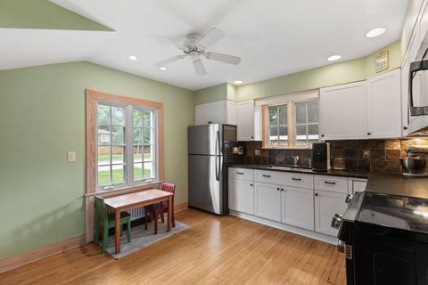 Tiny photo for 345 E Russell Street, Barrington, IL 60010 (MLS # 12489014)