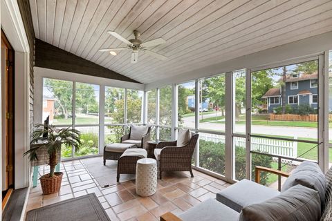Tiny photo for 345 E Russell Street, Barrington, IL 60010 (MLS # 12489014)