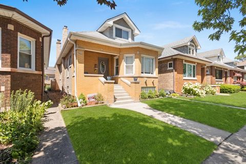 Tiny photo for 6921 26th Street, Berwyn, IL 60402 (MLS # 12416212)