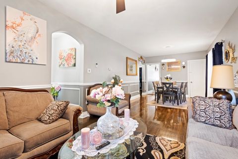 Tiny photo for 6921 26th Street, Berwyn, IL 60402 (MLS # 12416212)