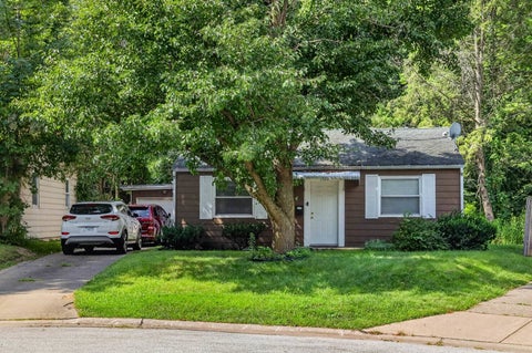 Photo of 1103 37th St Court, Moline, IL 61265 (MLS # 12748182)