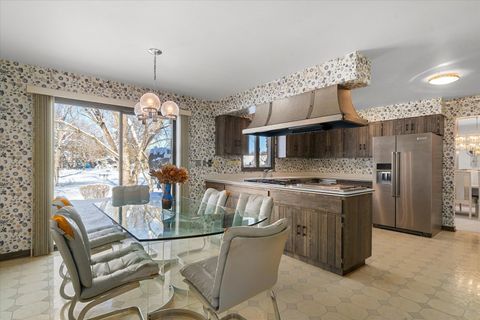 Tiny photo for 9 Buckingham Drive, Sugar Grove, IL 60554 (MLS # 12562007)