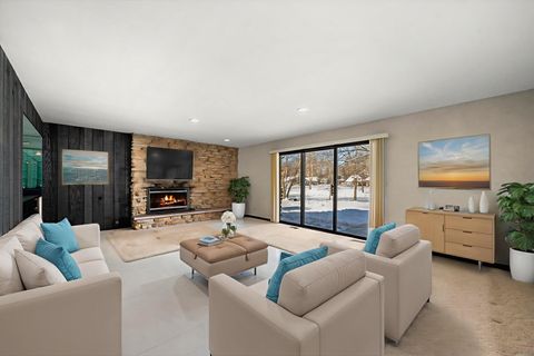 Tiny photo for 9 Buckingham Drive, Sugar Grove, IL 60554 (MLS # 12562007)